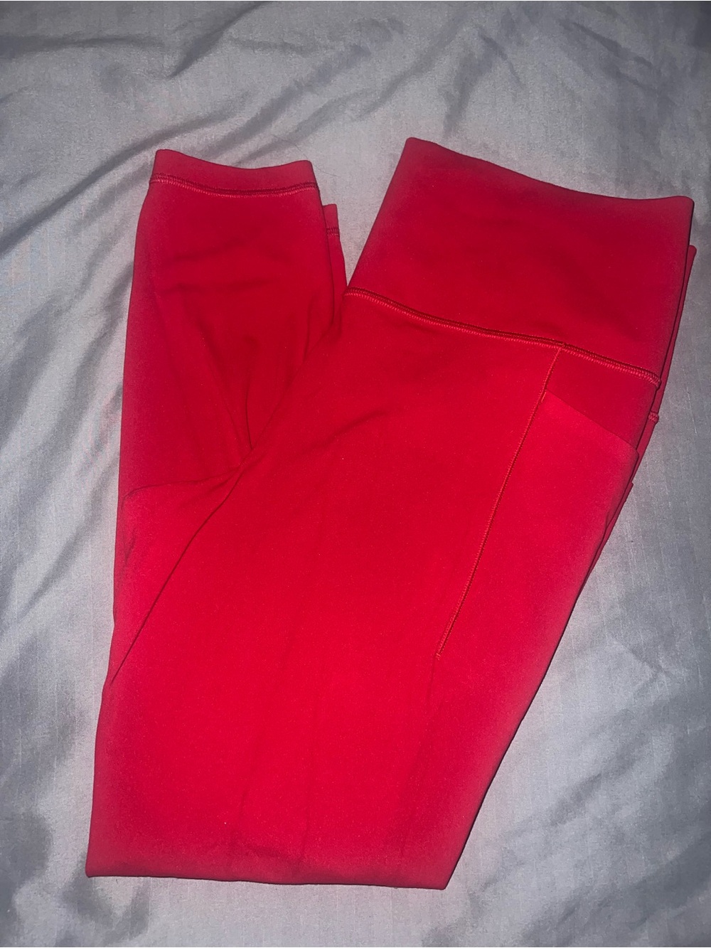 NWOT Athleta Red Salutation Stash Tight Leggings large 3/4